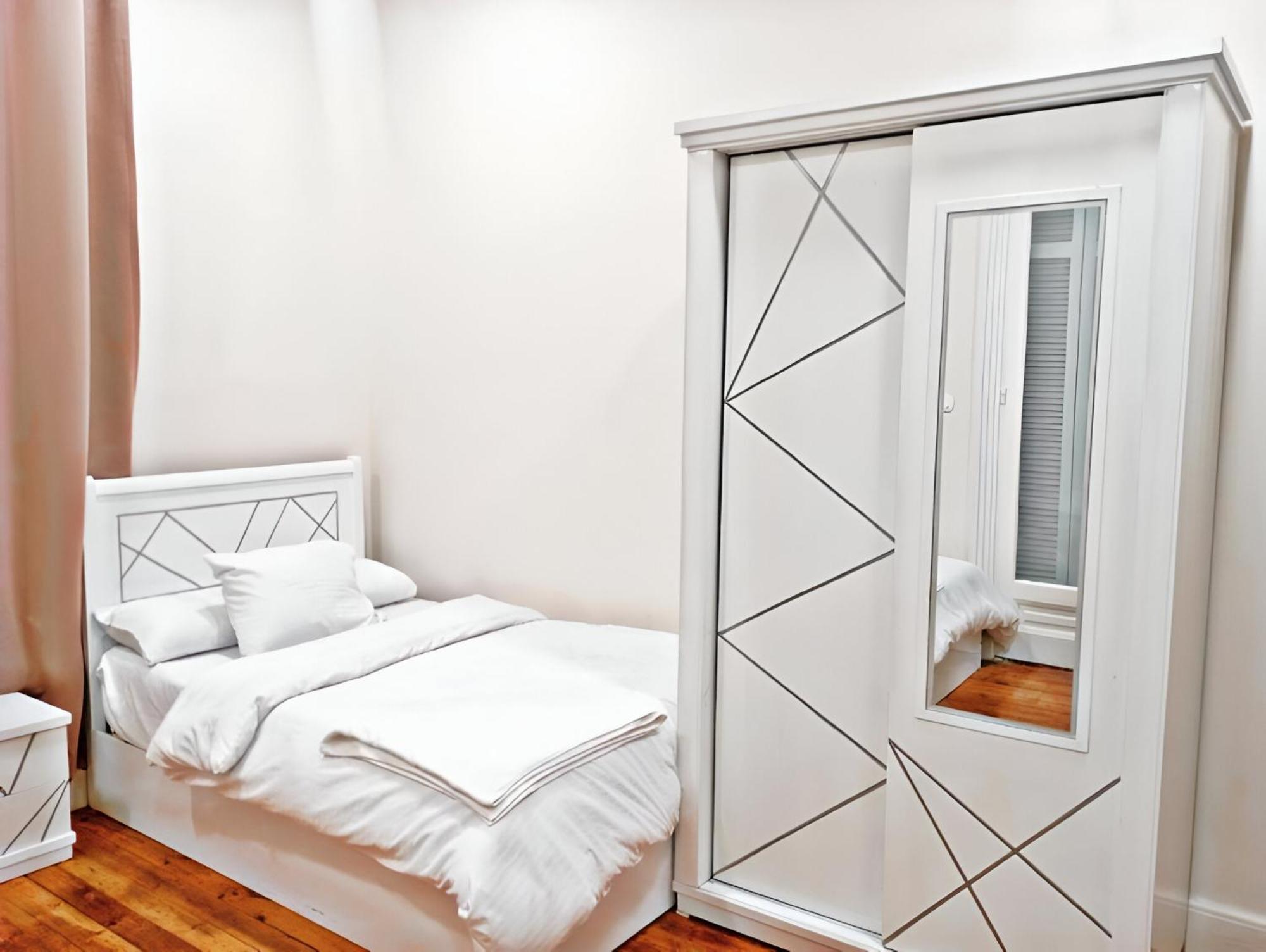 Crown Plaza Hostel